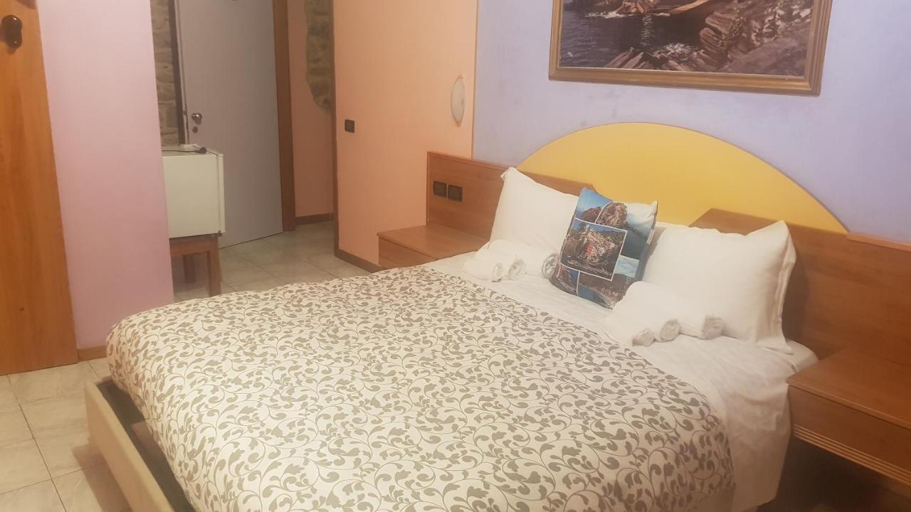Locanda Dalla Compagnia Riomaggiore Kültér fotó